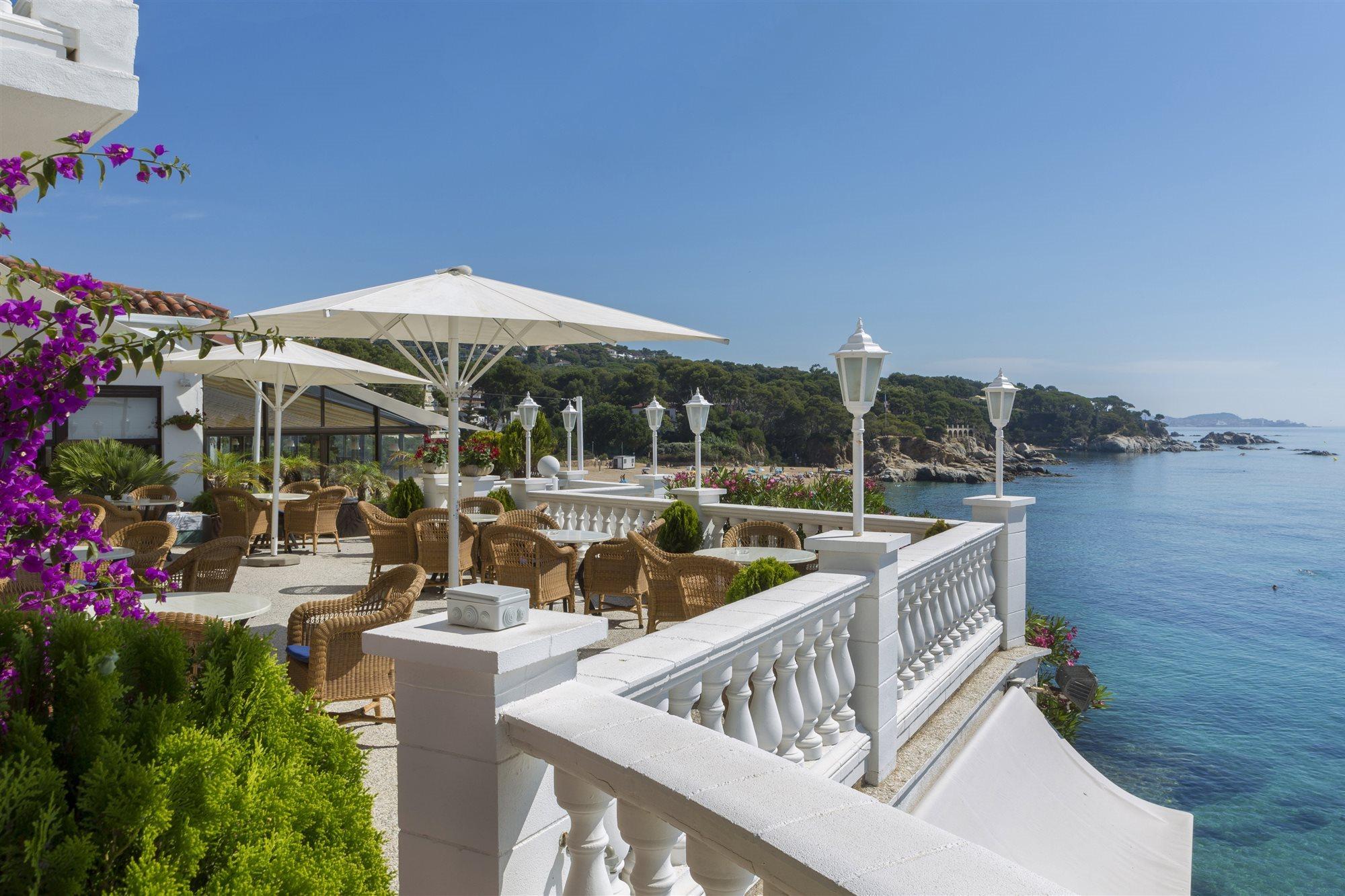 גואדלחארה Hotel Costa Brava מראה חיצוני תמונה